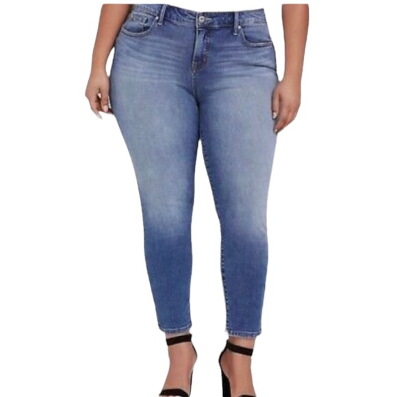 Torrid Denim Jeans Skinny Hi-Rise Medium Blue Wash 5 Pocket - Picture 14 of 14